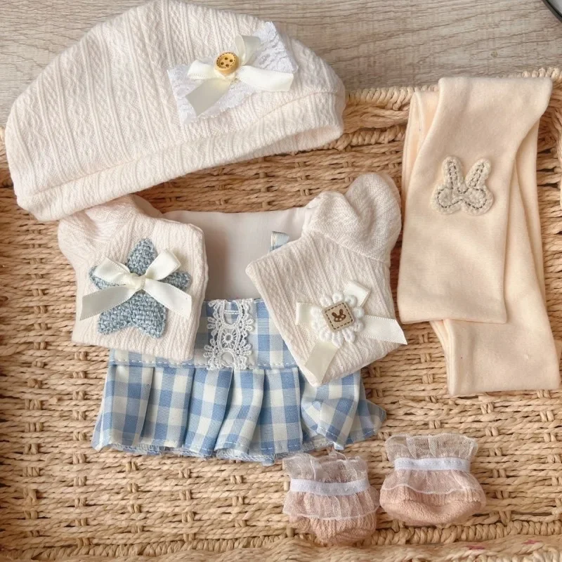The clothes of the 20 centimeter cotton doll are finely crafted 3