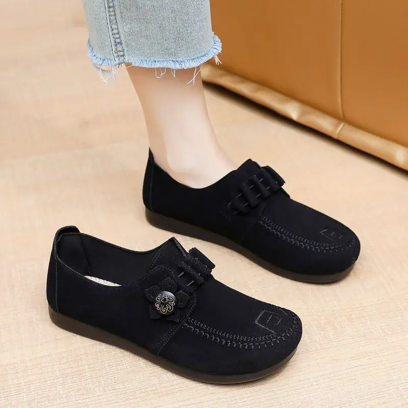 Woman tour travelling moccasins flats Comfort pu leather flats women's spring loafers with flower button grandma leisure shoes