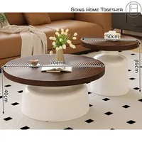 Couverture de table basse ronde imbriquée - Plateau ondulé en noyer avec base blanche - Tables centrales modernes pour salon et décoration intérieure 1