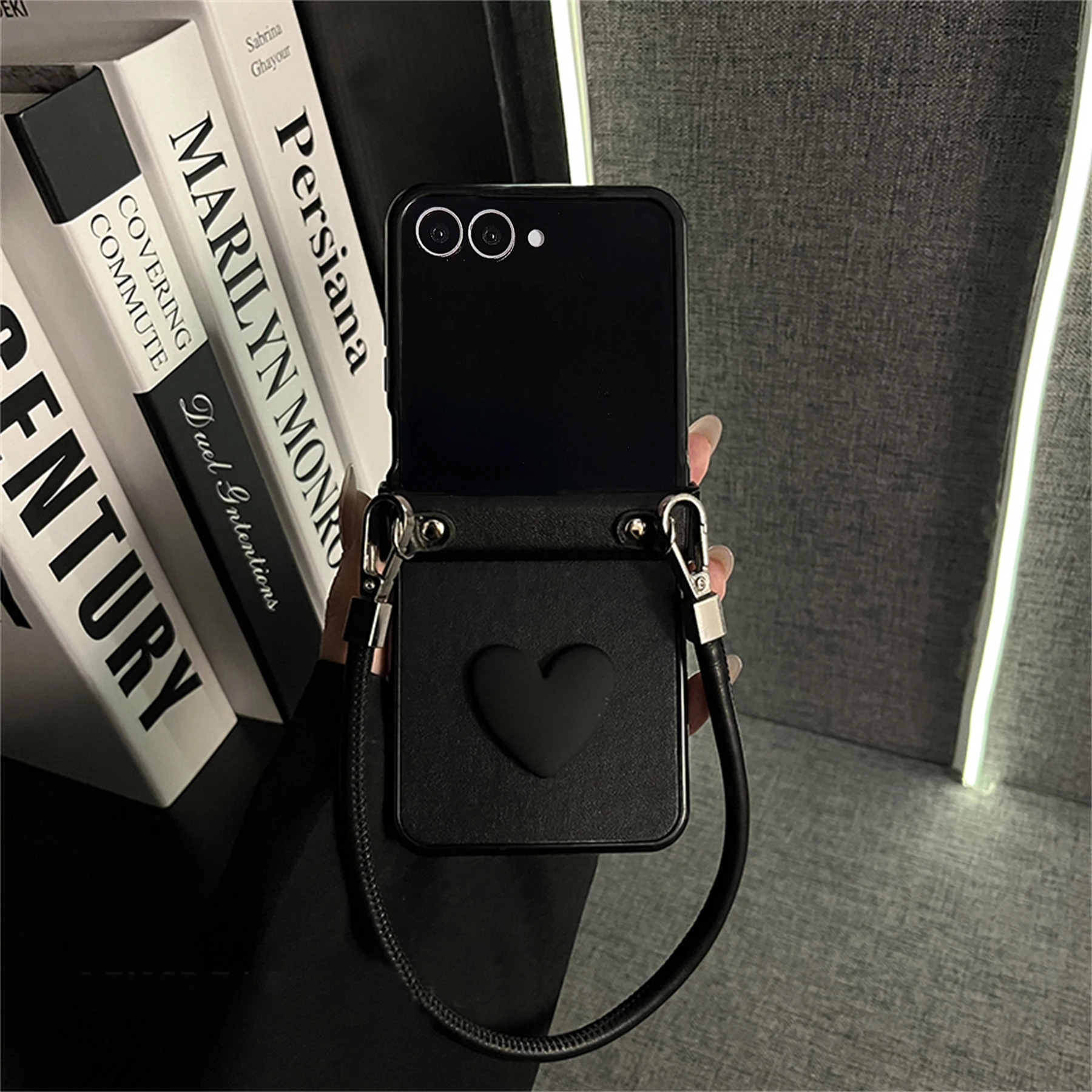 Luxury Dermatoglyph Love Heart Black Phone Case with Leather Strap