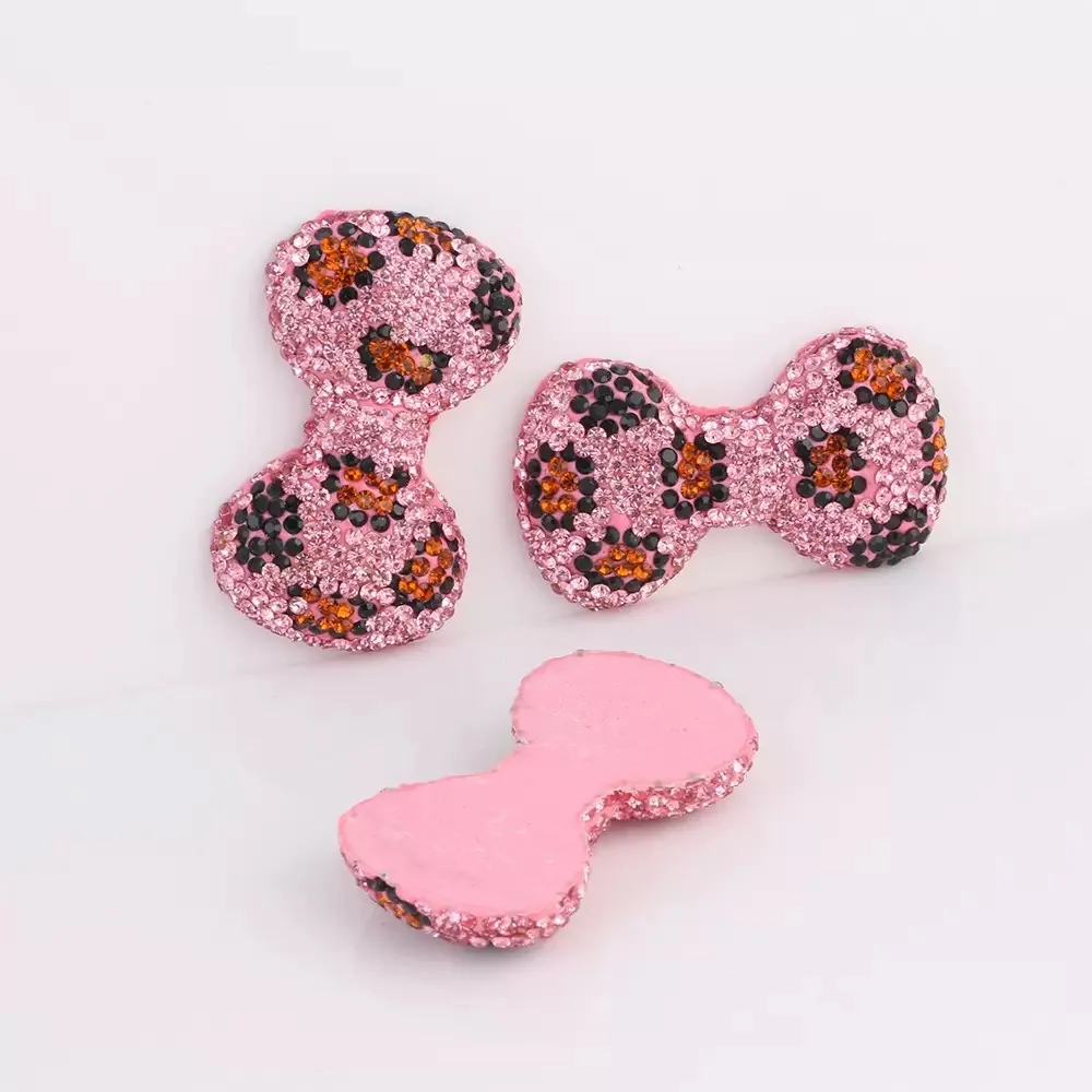 4Pcs 핑크 화이트 전체 다이아몬드 럭셔리 립 나비 활 Starberry 정크 전화 케이스 Ipadcase 장식 매력 액세서리 Diy 공예