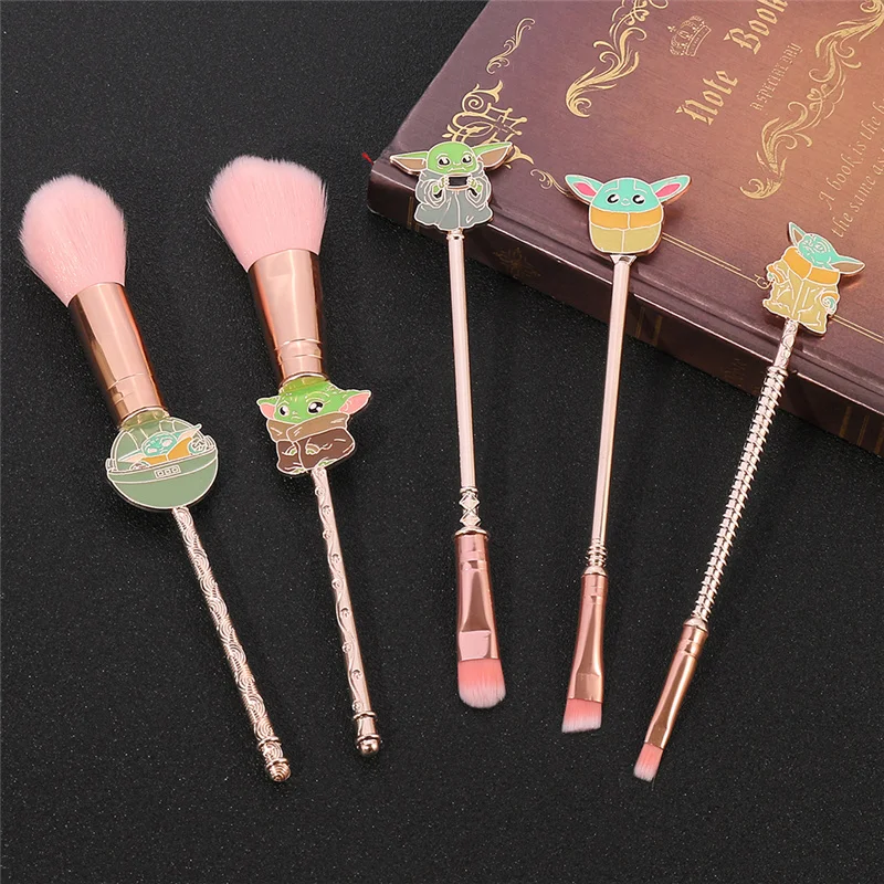 5pcs/set hvězda wars yodu děťátko  grogu líčení kartáč krása nadace červenat se pudr eyeshadow korektor míchání líčení kartáč sada