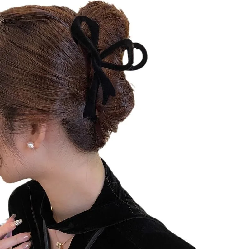 Ladies Velvet Bow Hair Clip with Hollow-Out Tassel Design - Elegant & Sweet All-Day Hair Claw for School, Parties,and Daily Wear