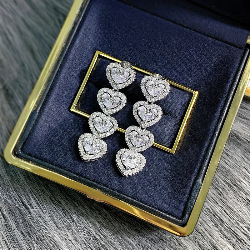 

Серьги-подвески женские из серебра 100% пробы с бриллиантами