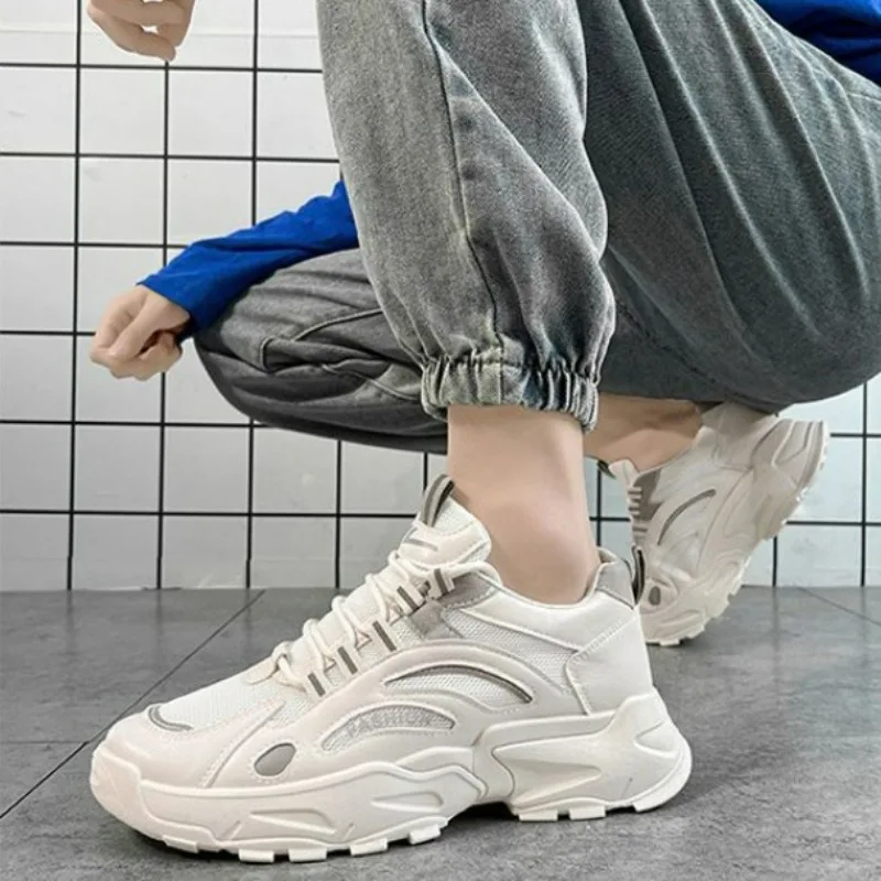 Повседневная Спортивная обувь для мужчин, удобная модная уличная Всесезонная обувь, мужские кроссовки, белые кроссовки на платформе со шнуровкой, 2024