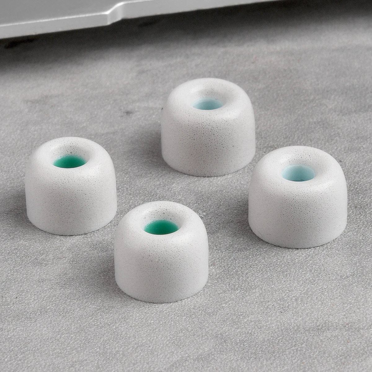 4Pcs Memory Foam Ear Tips for Sennheiser CX Plus/CX500BT Earbuds Eartips MOMENTUM 3/Sport Ture Wireless Earphone Tips 4-5mm