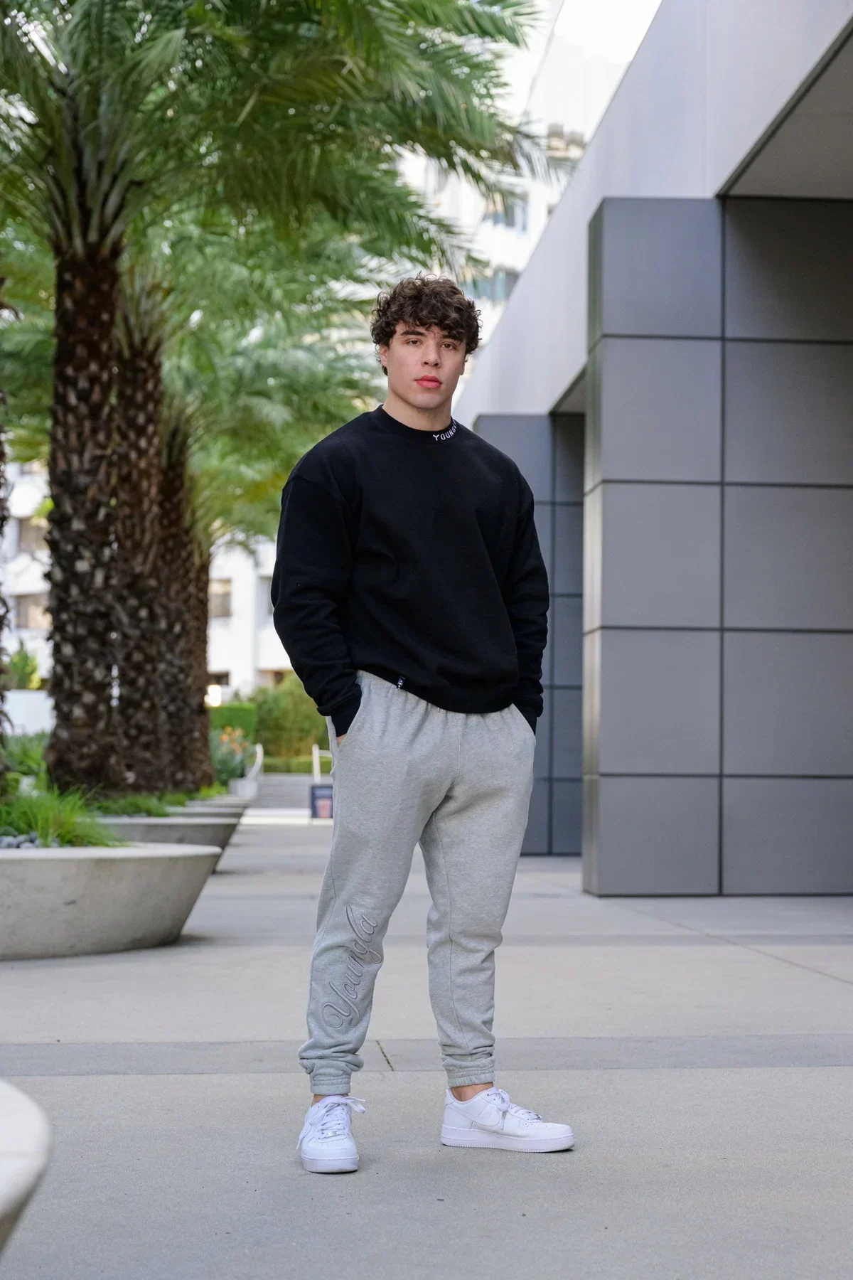 Description Picture 4 of itemMen's Sweatpants Jogger Sports Fitness Cotton Embroidered Pants American style Fashionable and trendy casual pants trousers