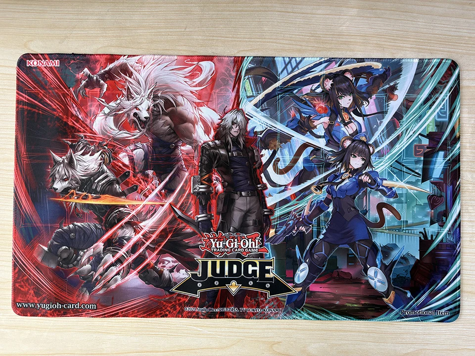 遊戯王 K9－ØØ号 ルプス & K9－EX JUDGE 2025 プレイマット 【公式通販】