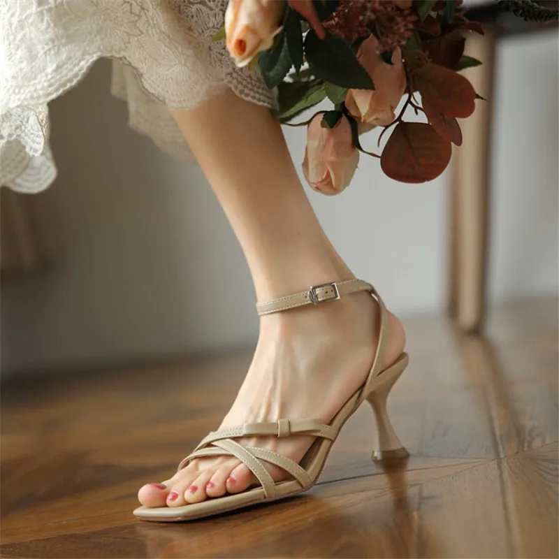 

2022 Women Sandals Pumps Summer Fashion Open Toe High Heels Shoes Females Narrow Band Thick Heels Party Ladies Shoes