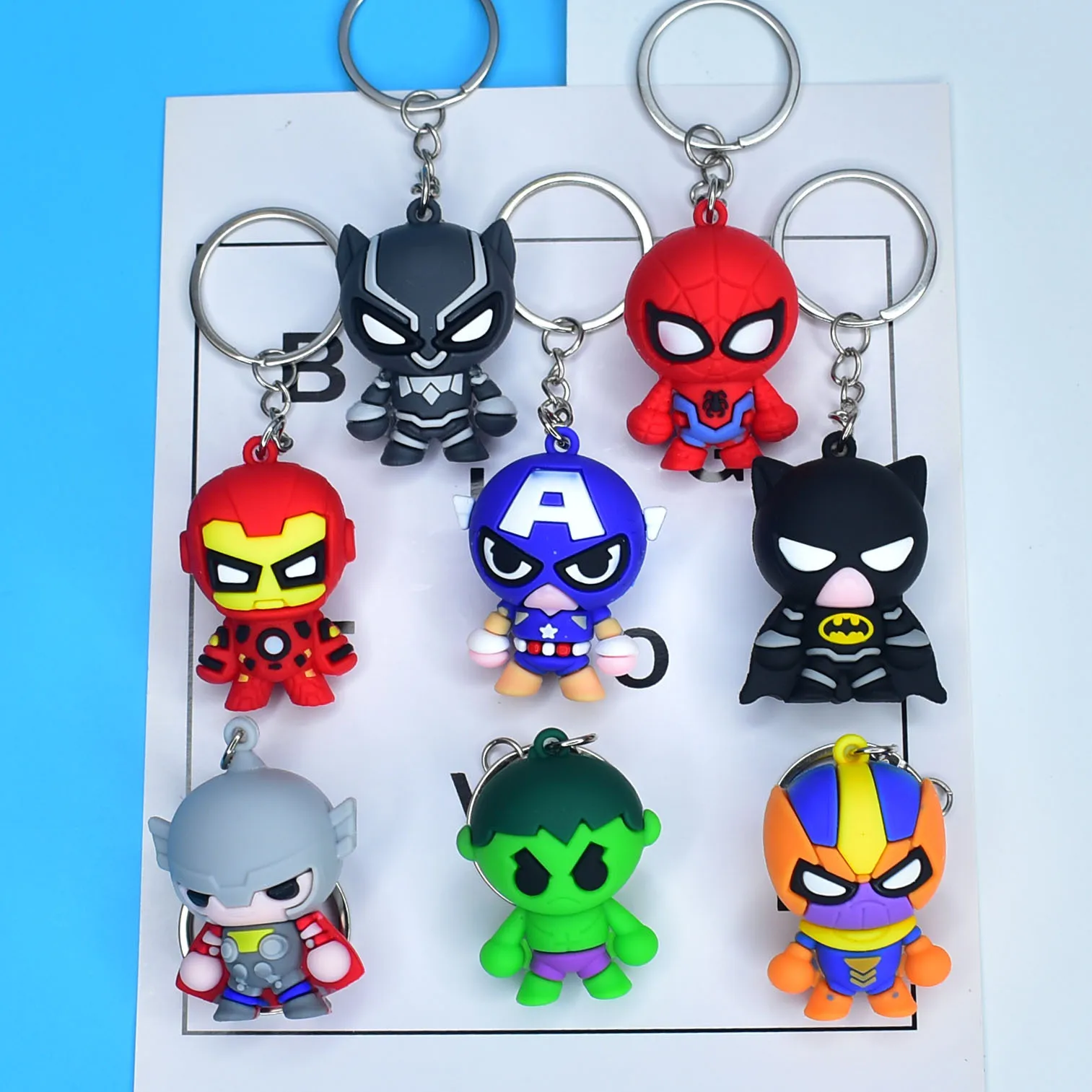 Dc Marvel Spiderman Iron Man Bat Hulk Thor Cartoon Portachiavi Anime Avengers Portachiavi Figura Silicone Car Key Jewelry Toys Gift