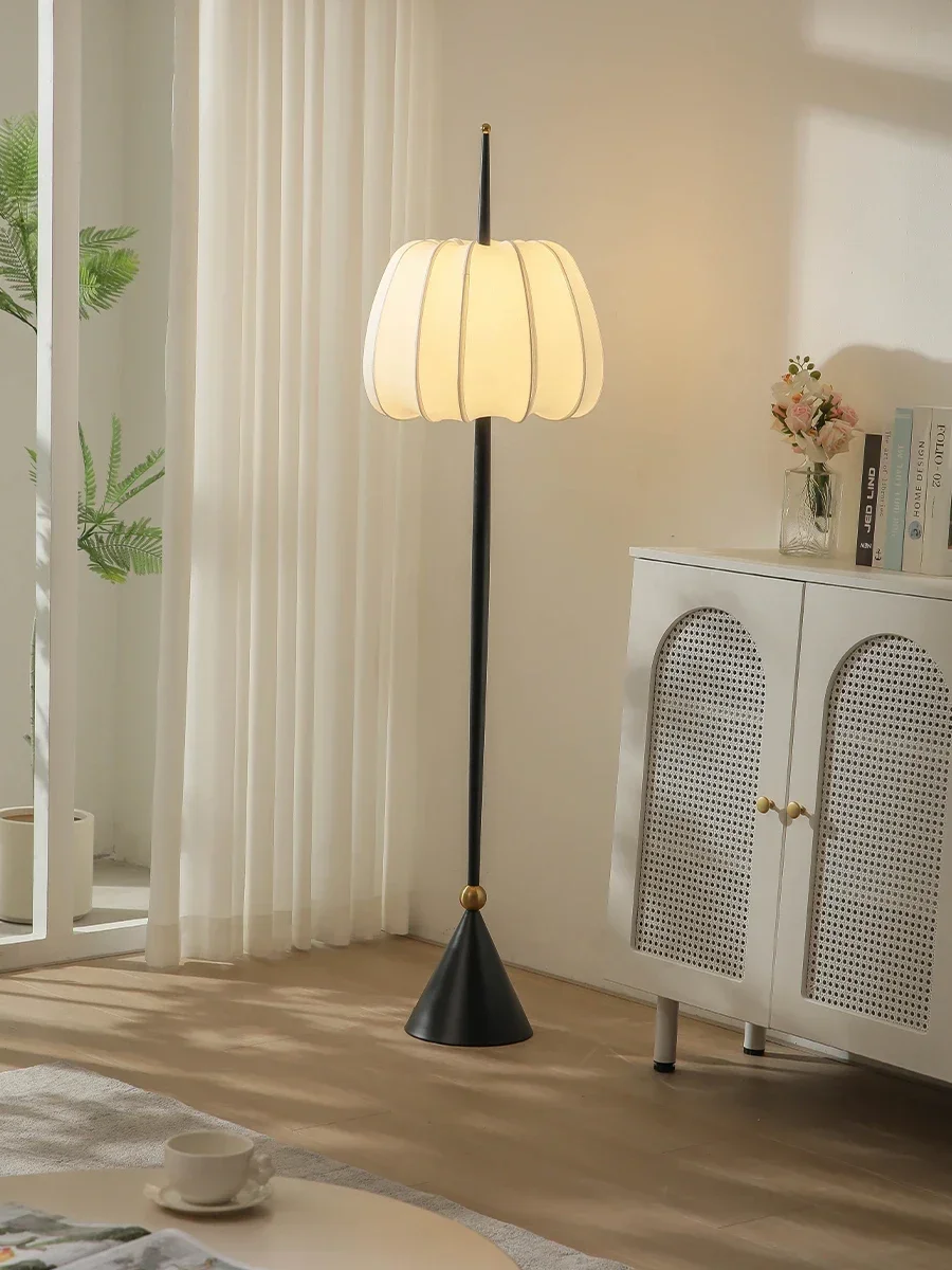 

Cream Style Floor Lamp Ins Style Girly Bedroom Living Room Sofa Study Bedside Italian American Style Lamp