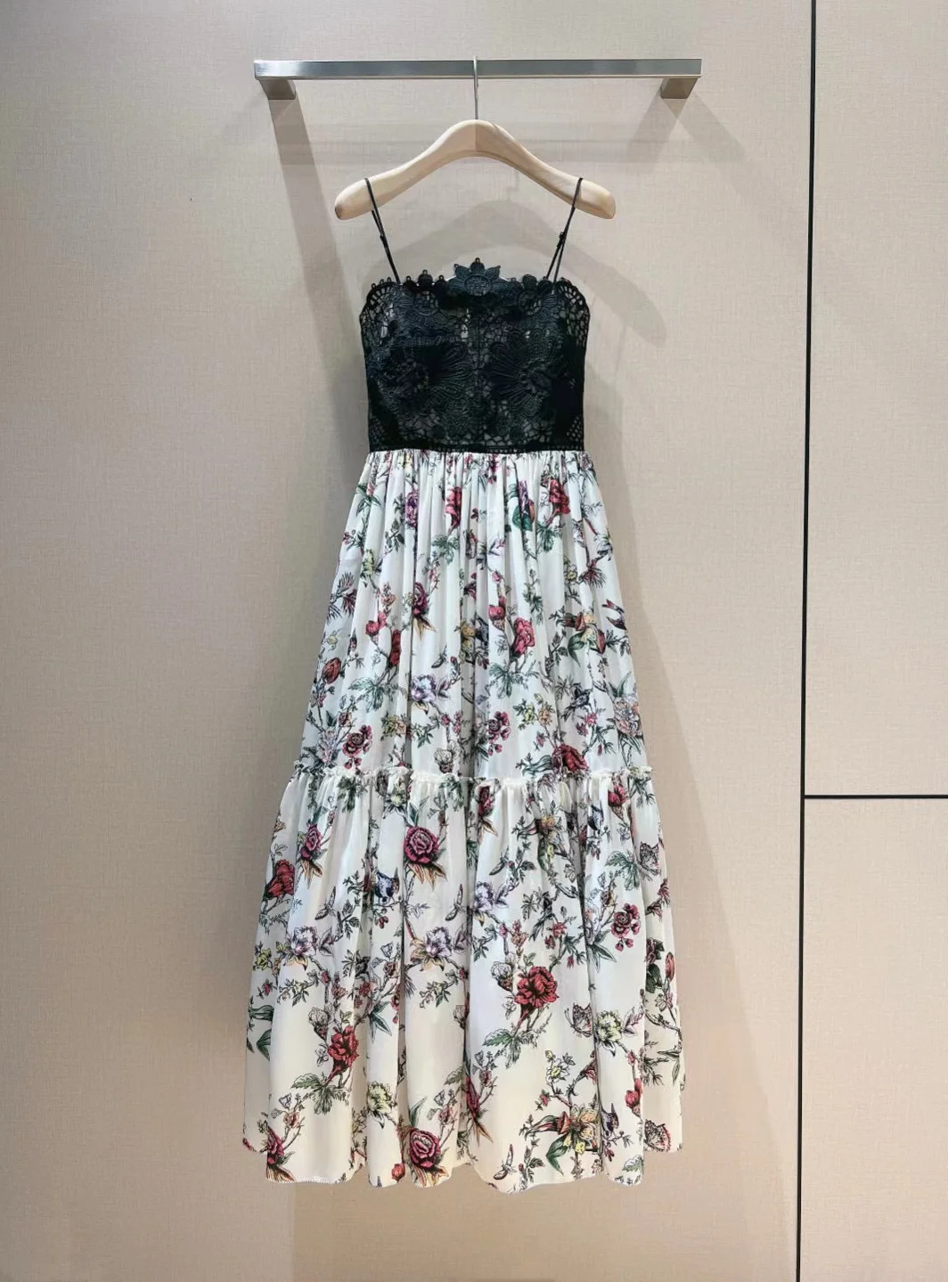 

High Quality 2023 Summer Women Fashion Runway Top Holiday Long Floral Print Dress Ladies Slim Lace Embroidery Patchwork Dresses