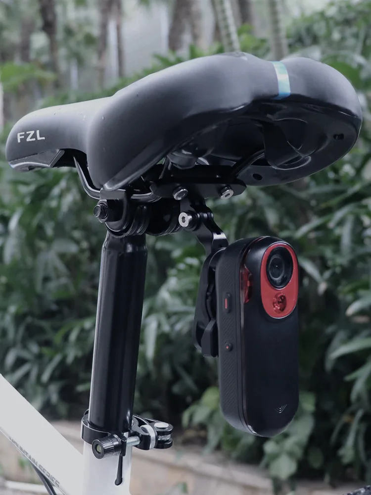 アクセサリー GARMIN VARIA RCT715 Garmin Varia™ RCT715 | Rearview Bike Radar with Camera