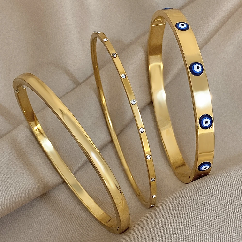 Ensemble de bracelets solitaires en forme de cœur 