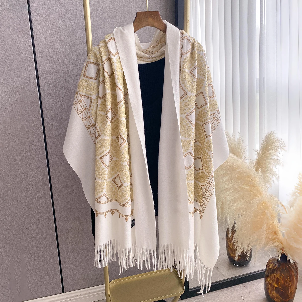 2025 Autumn Winter Warm Scarf Women Luxury Embroider Flower Bufanda Big Size Scarves Imitation Cashmere Poncho Female Pashmina