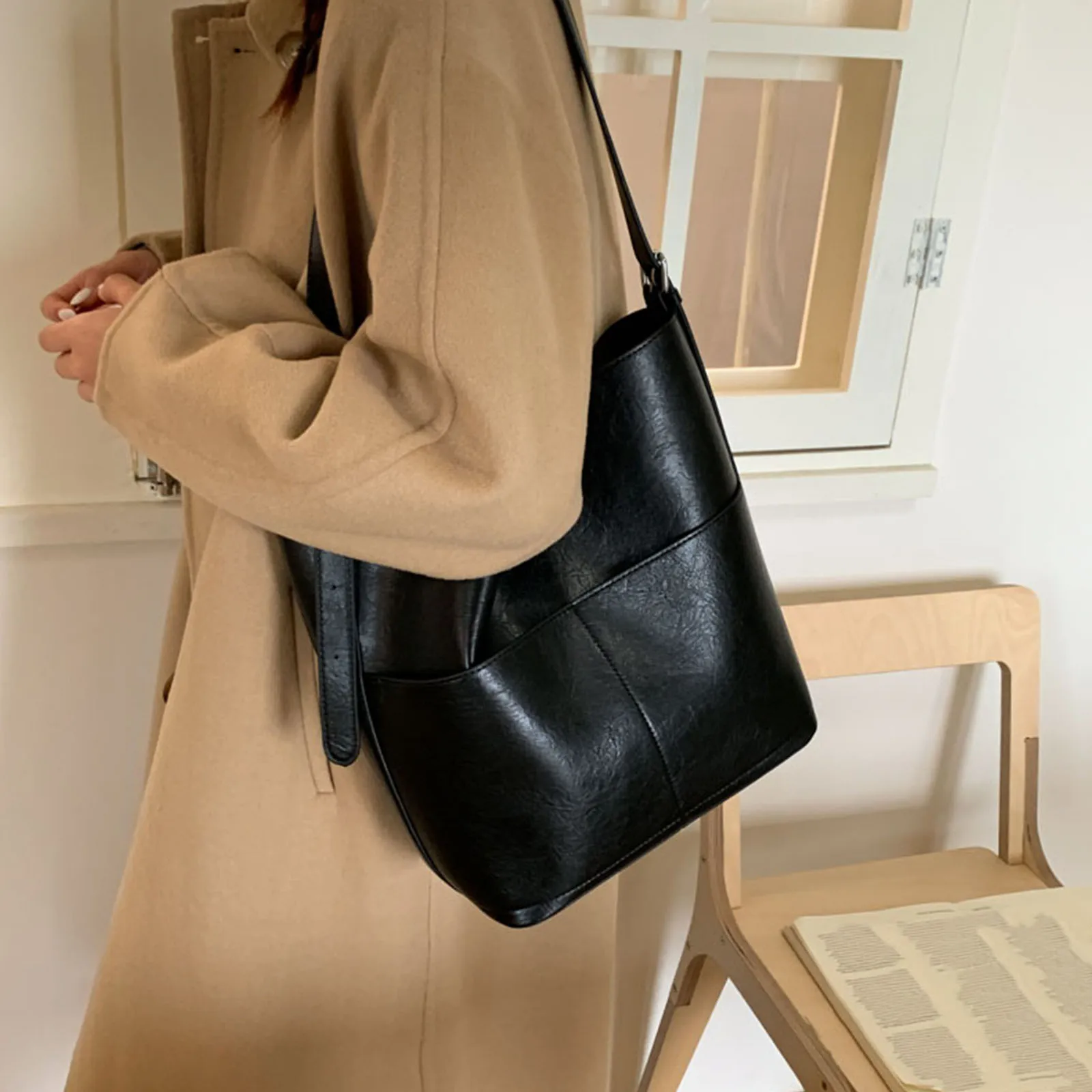 PU Leather Hobo Bag Solid Colour Slouchy Shoulder Bag with Inner Bag Composite Bag for Women Travel Shopping Work