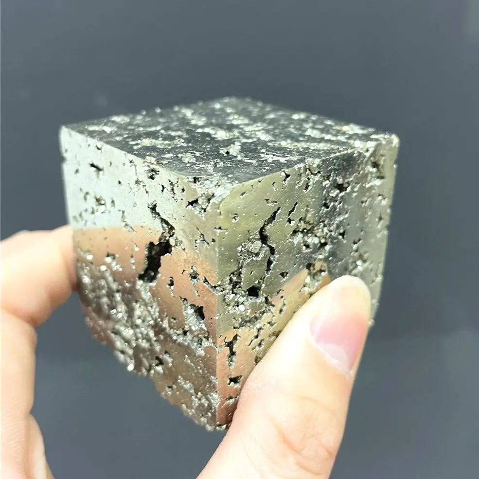 

Natural Copper Pyrites Stone Crystal Products Polished Heptahedron Cube Folk Craft Druse Minerals Desk Ornament Collection Rocks