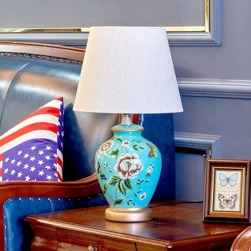 Lampe de chevet d'occasion - Ameublement