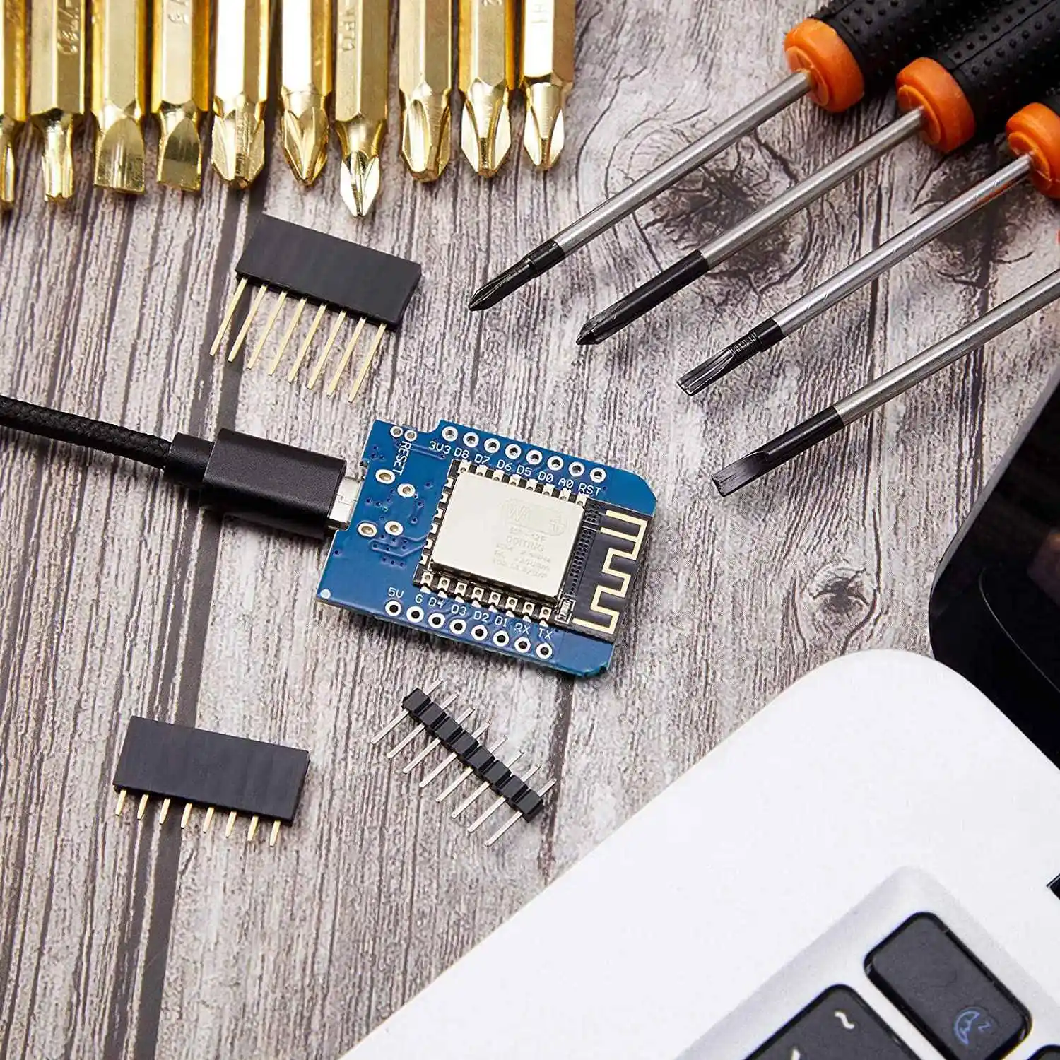   NodeMcu  D1  ESP8266 ESP-12F 4M Ʈ WLAN WiFi ͳ   10 Pcs
