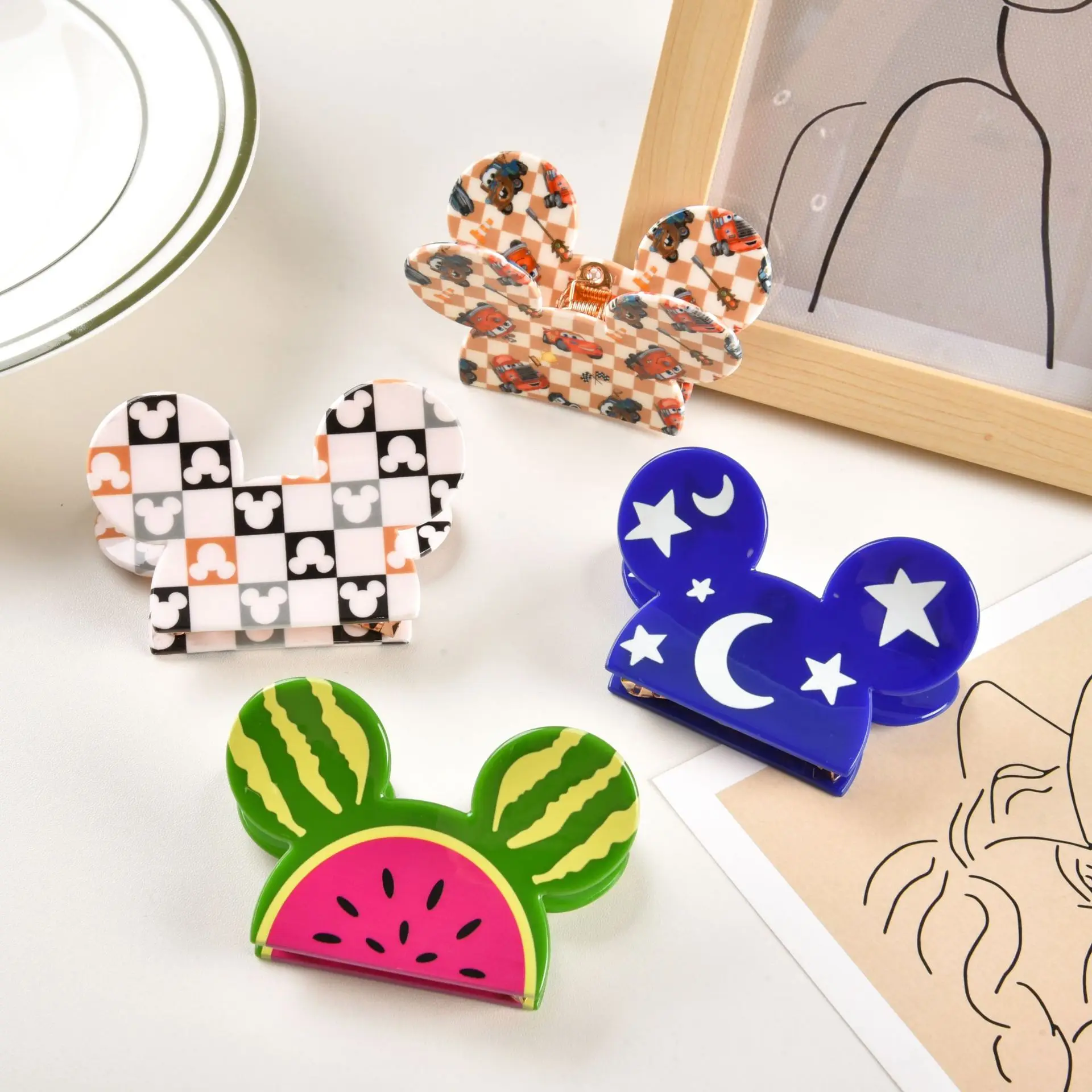 Muweordy Cartoon Mickey Acetate Hair Claw for Women Girls Popular Hair Catches Princess Crab Hair Clip Fashion Hair Accessories