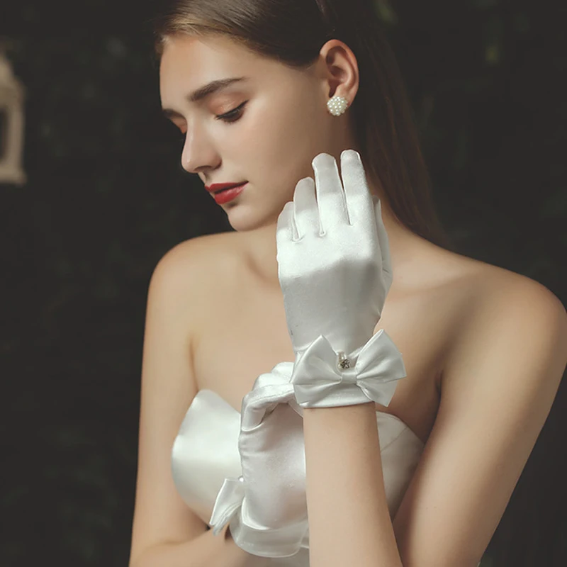 1 Pair Bride Short Gloves Elegant Bow Knot Pearl Pendant for Wedding Opera Dinner Party Elastic Satin Tea Party