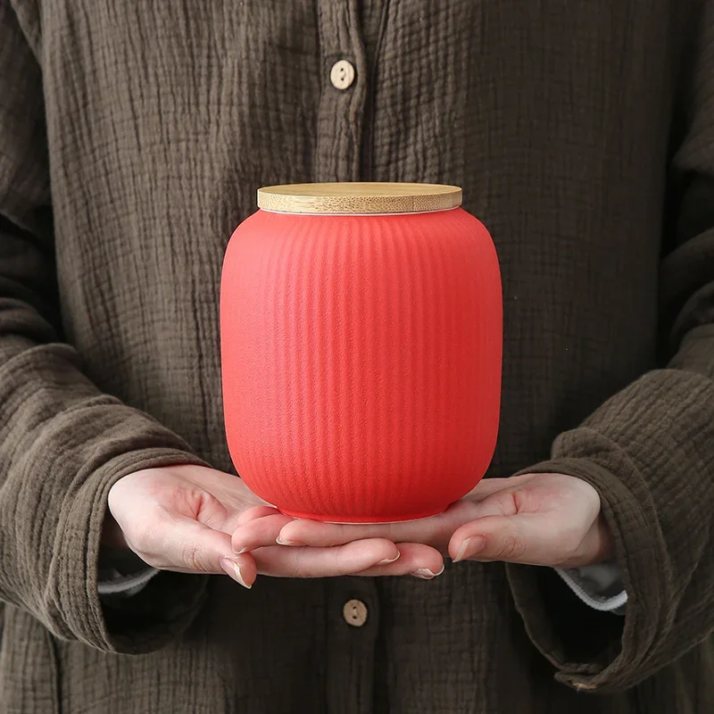 

Pet Memorial Cremation Urns for Human Ashes Cat Urns Ceramic Storage Tank Sealed Moisture-proof Creative Ornaments Coffin