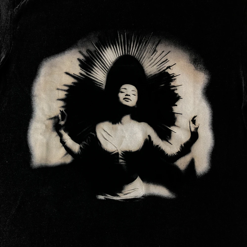 Рисунок 6 - Kanye666 Sade 1992 Роскошная уличная одежда Love