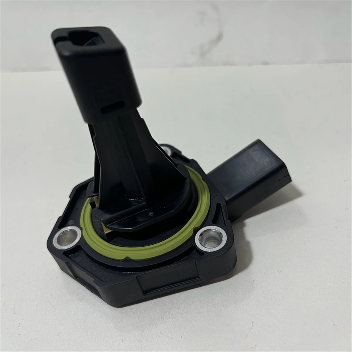 Engine Oil Level Sensor for Audi A1 A3 A4 Skoda Fab Oct Seat Volkswagen 03C907660G 03C 907 660 D 03C 907 660 T 6PR009629