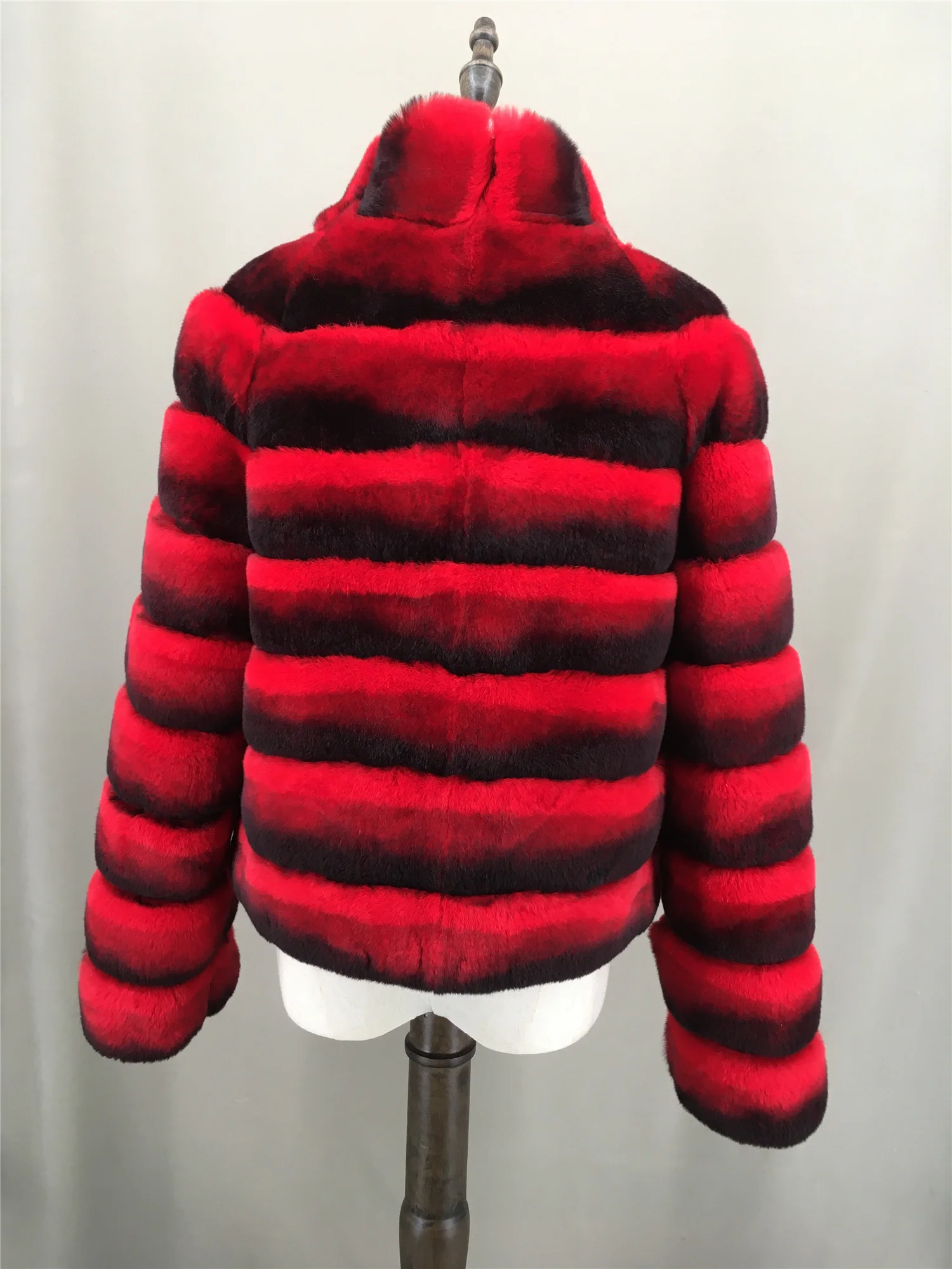 Real Rex Rabbit Fur Coat With Stand Collar Chinchilla 220604 Red Color Stripe Luxury 2023 Short Crop Outerwear