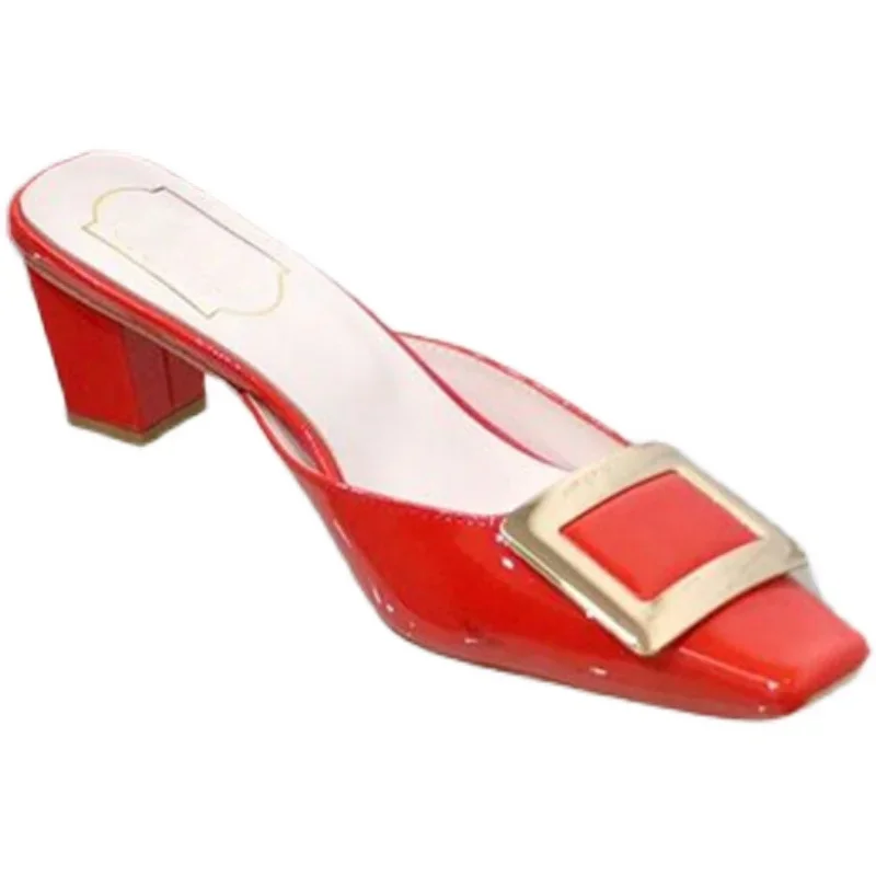 2023 New Patent Leather Square Button Toe Block Heeled Sandals Women's Middle and Outside Wear Square Head Muller Half Slippers