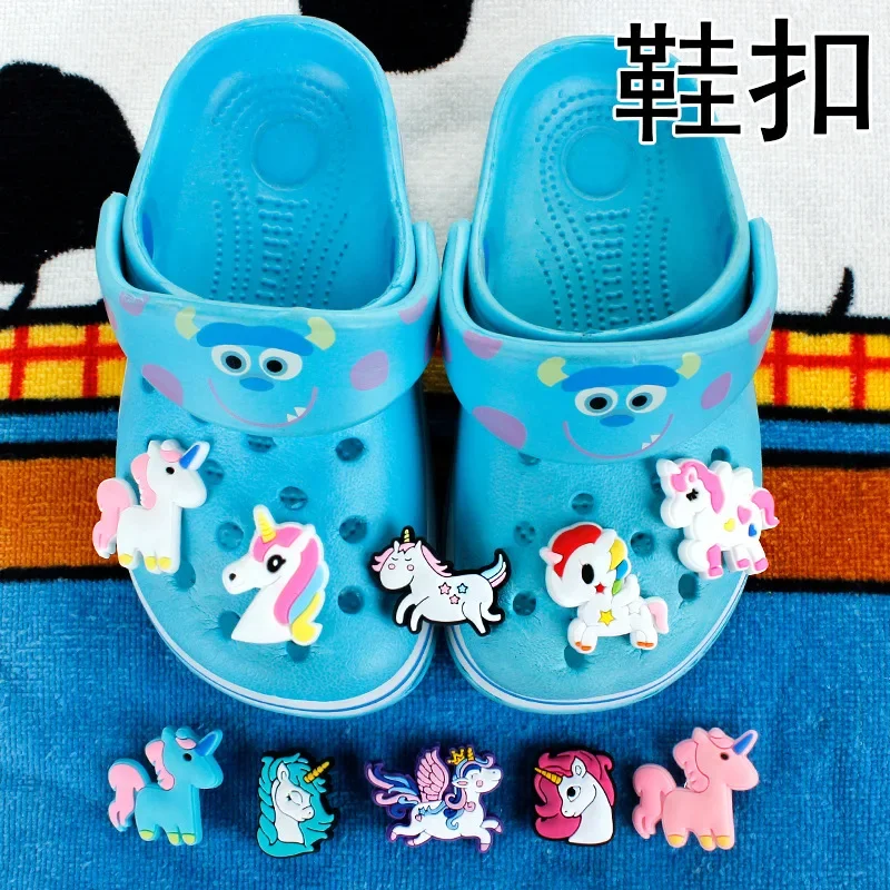 Sanrio Anime japonés Melody Kuromi Kitty hebilla de zapato Fit Crocx Charms PVC zapatillas accesorios venta al por mayor regalos para niños, 10 piezas por juego