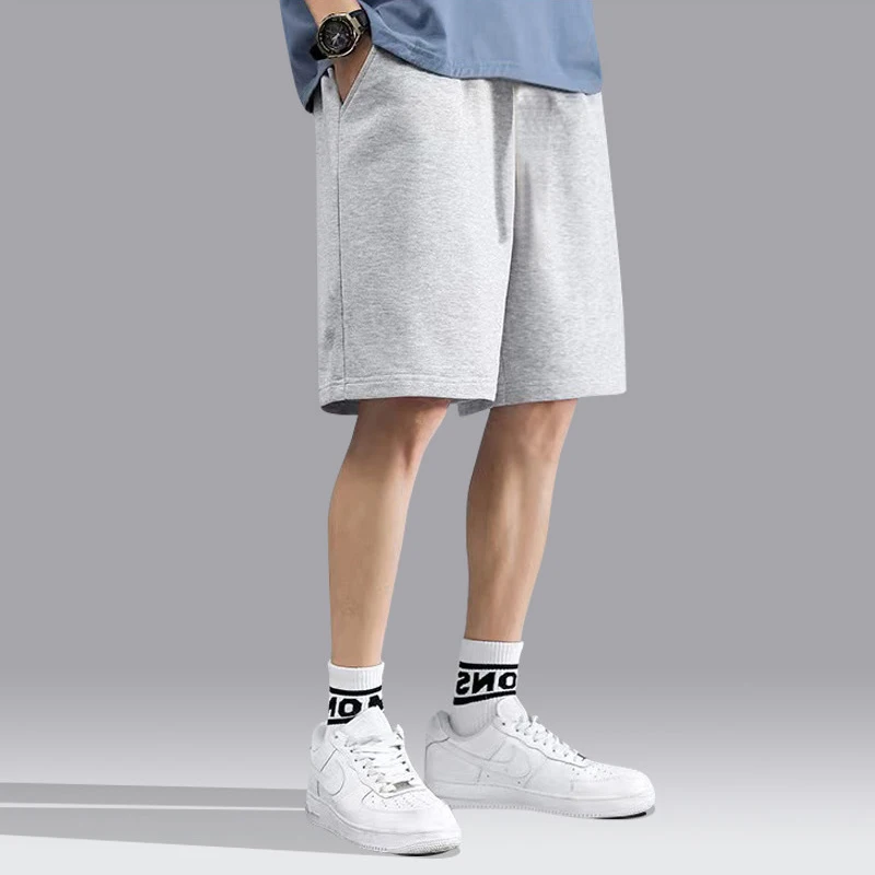 Рисунок 4 - Серые спортивные шорты для мужчин