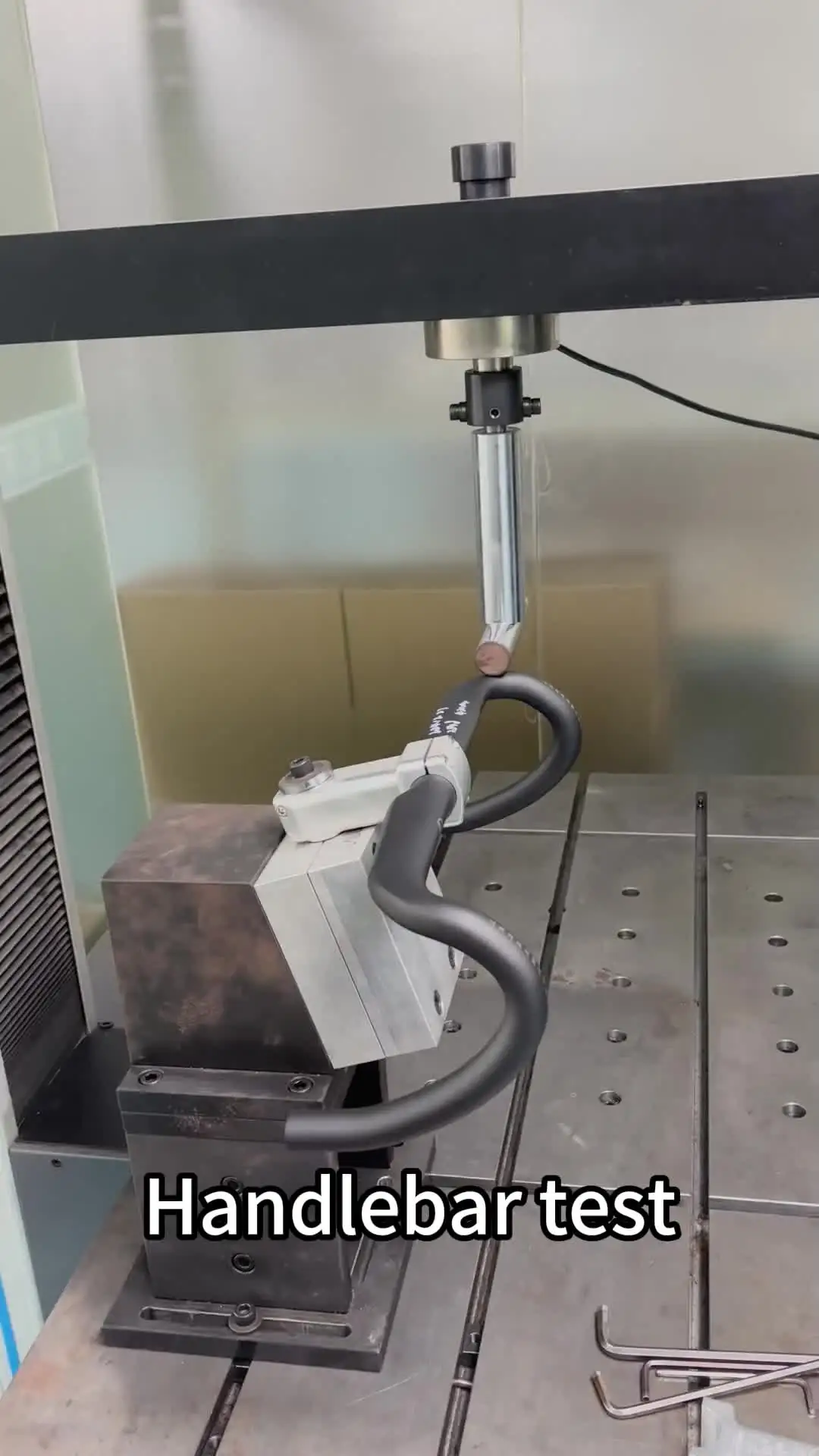 BALUGOE track sprint carbon ハンドル BALUGOE track sprint carbon ハンドル - メルカリ