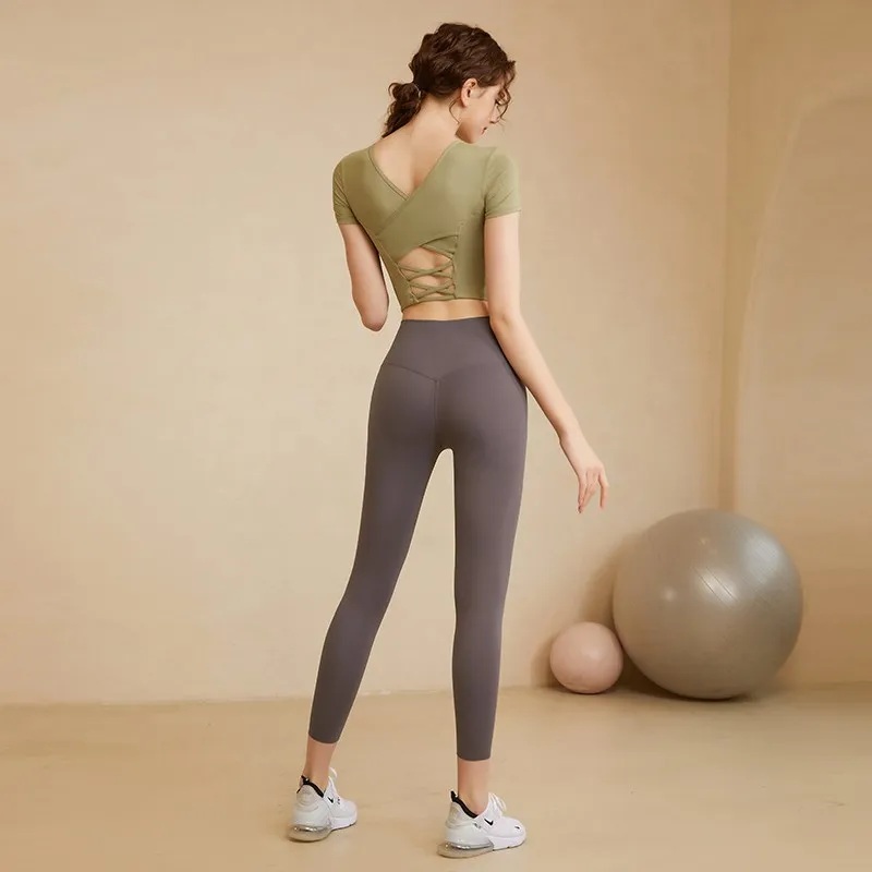 Women Breathable Gym Fitness Yoga Shirts Sport Crop Top Sexy Hollow Back Short Sleeve Slim Soft Training Workout Shirts With Pad