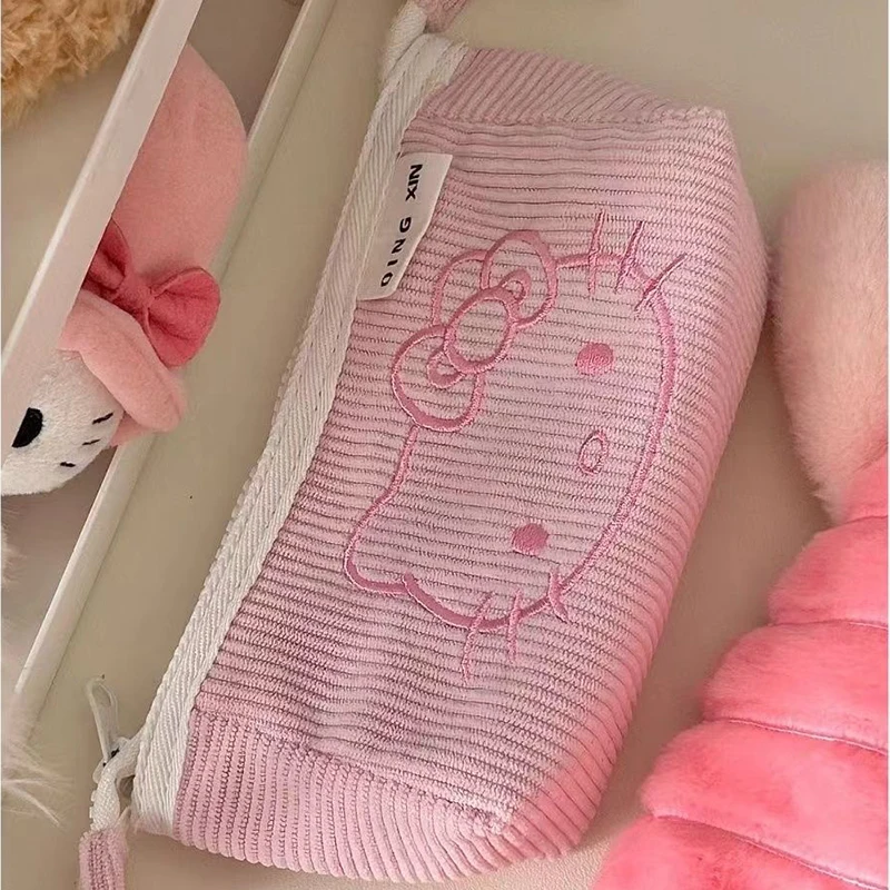

Вельветовый карандаш с рисунком Hello Kitty