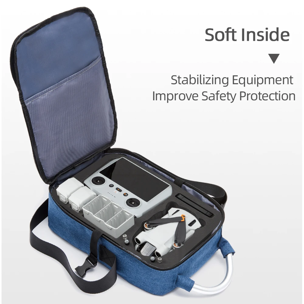 Sac ouvert montrant le drone DJI Mini 3 Pro rangé dans l'étui de transport étanche