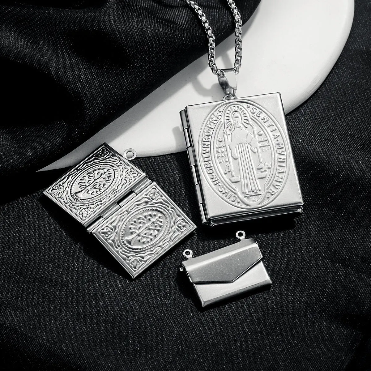 Stainless Steel Rectangular Phase Box Pendant Retro Envelope Pendant DIY Creative Necklace Accessories 2