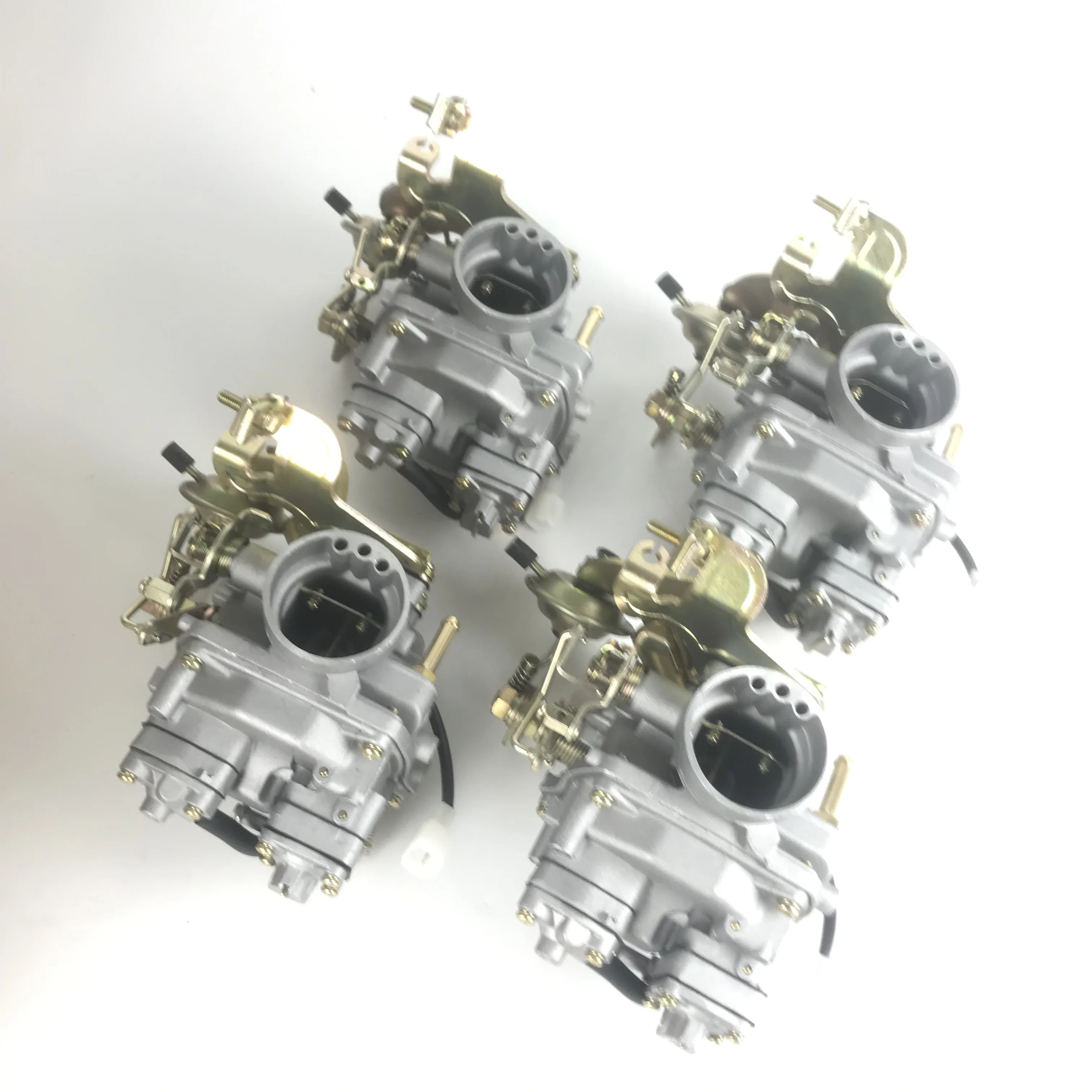 

Карбюратор КАРБЮРАТОР 4 шт. подходит для SJ410 F10A ST100 SUZUKI CARRY ST308 1980-1995 13200-82780