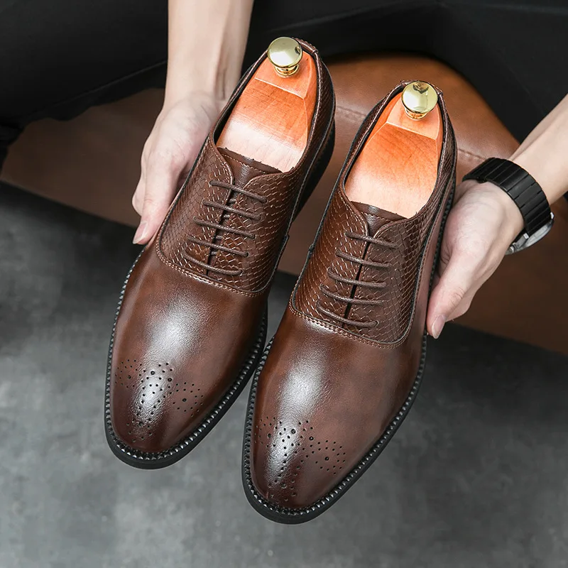 Leather Men Luxury Business Oxford Breathable Patent Leather Formal Shoes Plus Size Man Office Wedding Flats Male Black Sneaker