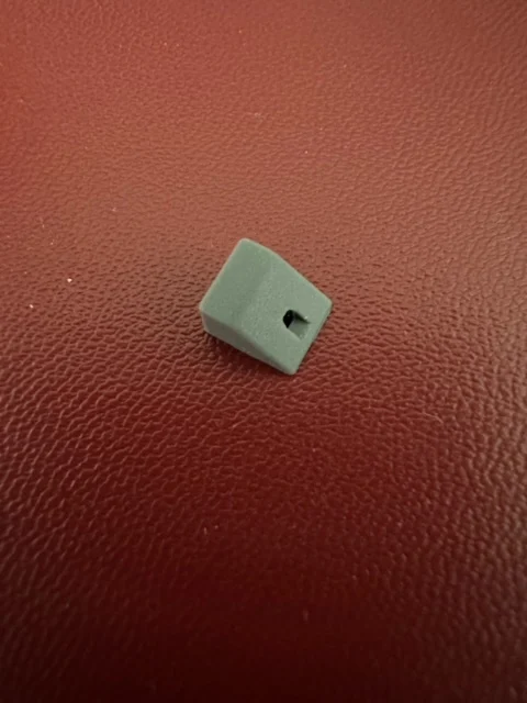 

New Mic Rubber Piece for Beat Studio 3.0 Headphone
