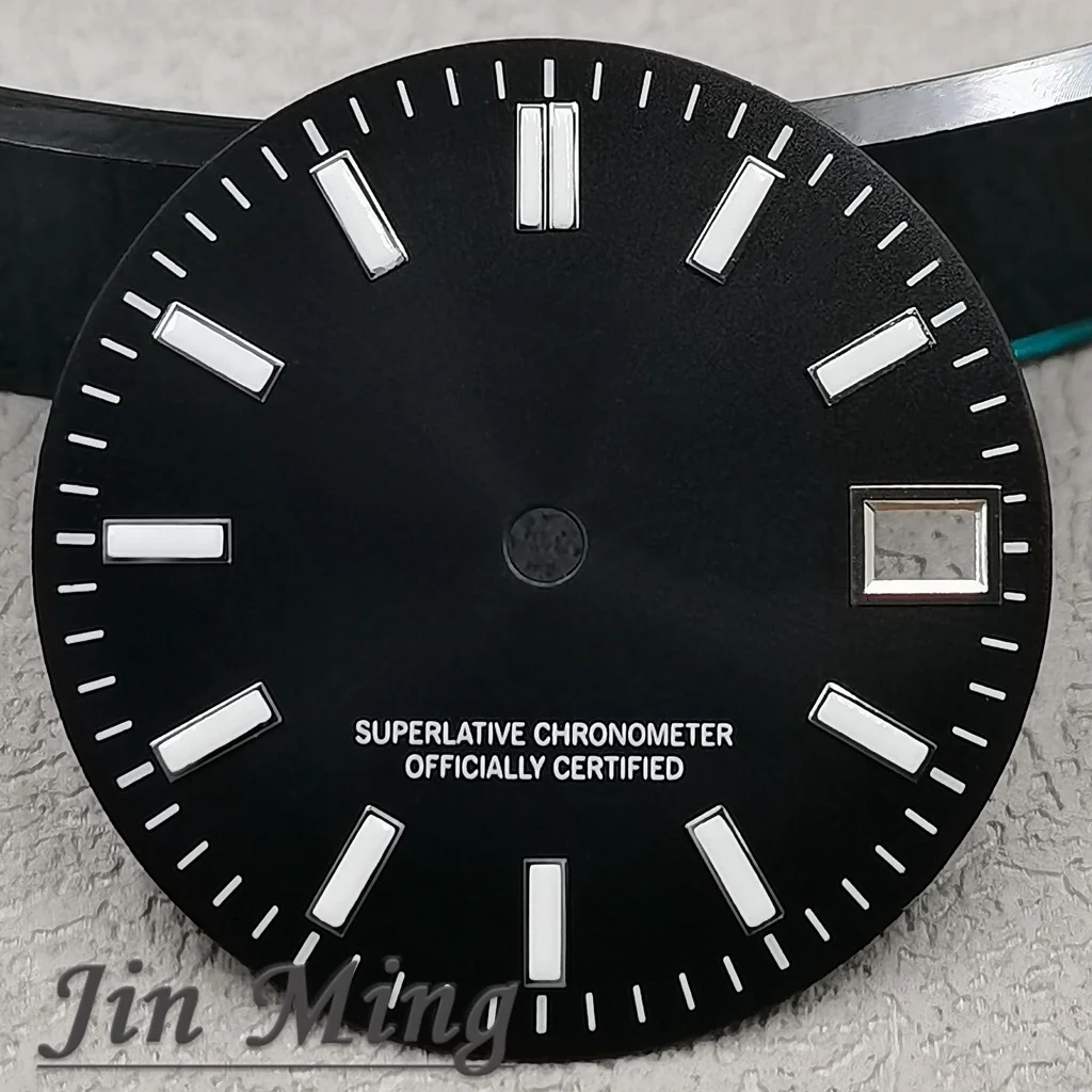 High Quality Silver Multi-Colored Luminous Date Window Aseptic Dial