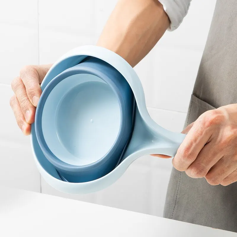 Folding Water Ladle Hangable Plastic Water Bathroom Shampoo Kitchen Bath Spoon plastic water ladle Home Kitchen Spoon 1pc