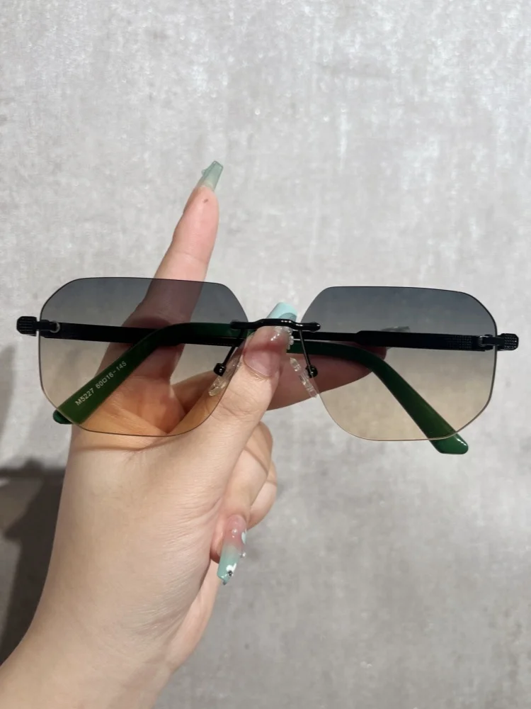1 Stück Unisex Modebrille Neue Hochwertige Eckige Trendige Retro Vielseitige Urlaubsgeschenk-Brille für Black Friday Tägliche Party Zusammenkunft – Detail 1