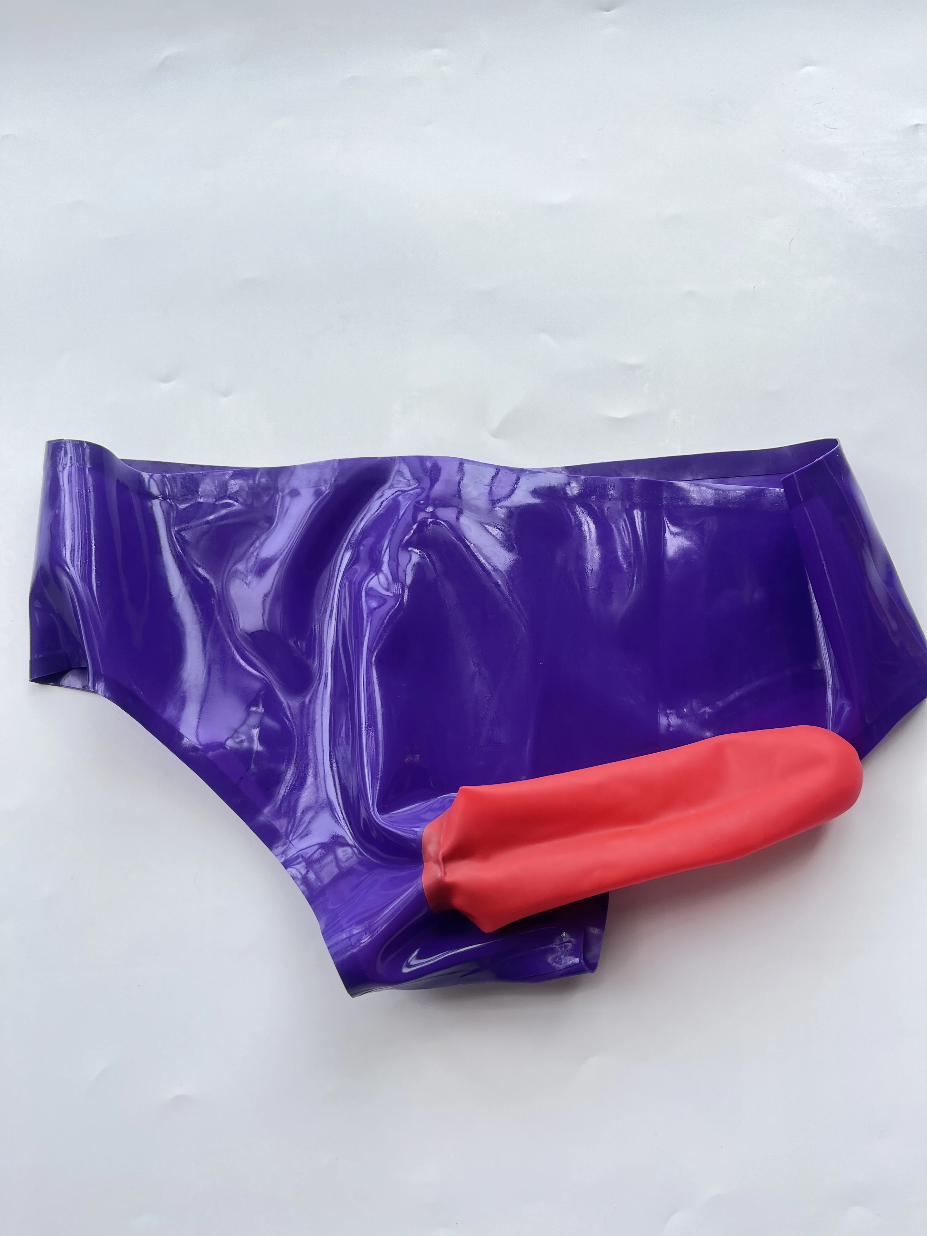 Sexy Mens Latex Briefs Fetish Rubber Underwear with Front Zipper and Anus Penis Condom