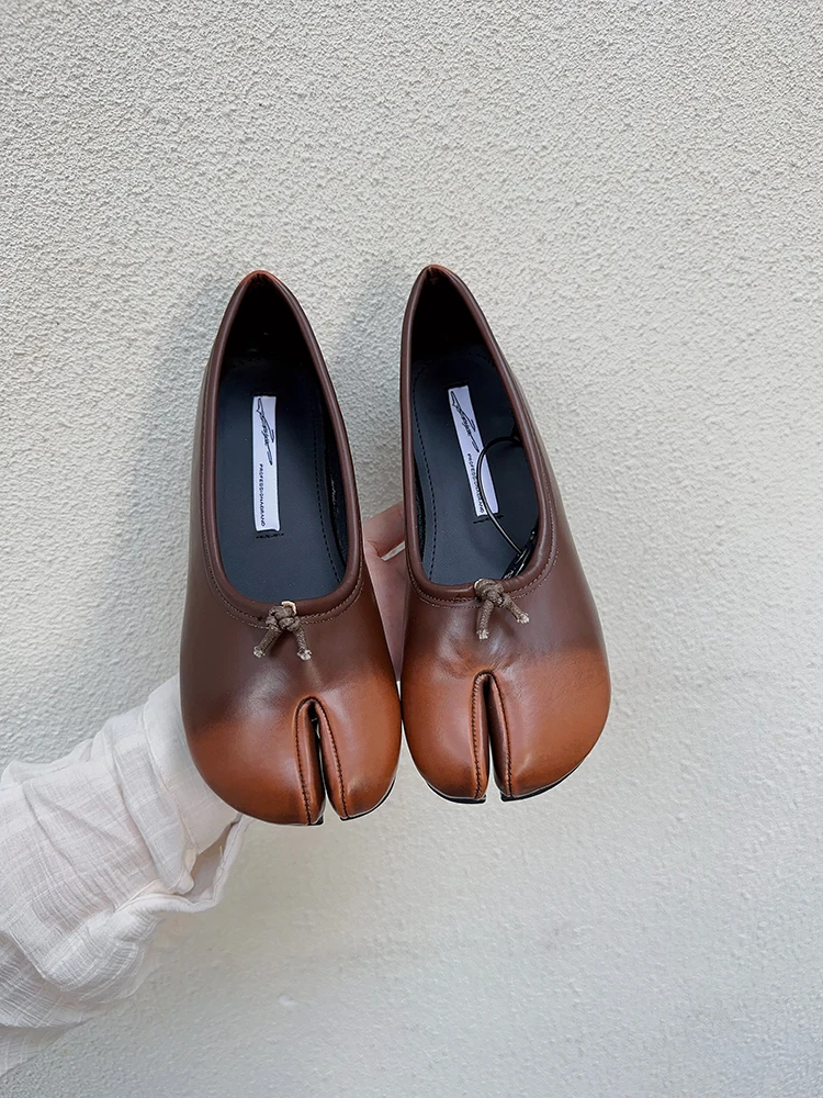 

Женские блестящие повседневные женские кроссовки с закрытым носком, Мягкие осенние новые ретро Мокасины с ремешком с пряжкой из микрофибры