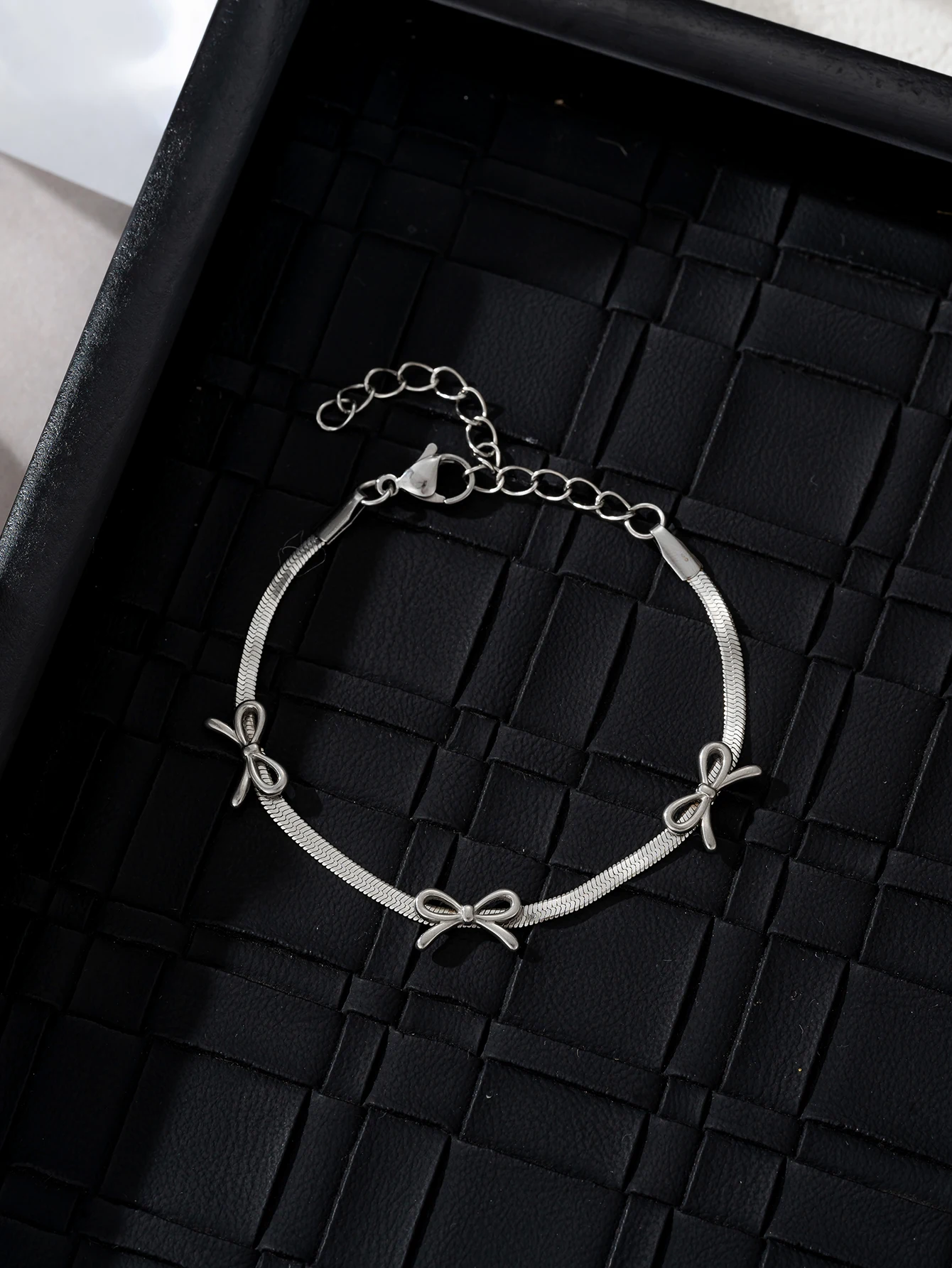 Simple Sweet Bow Bracelets for Women