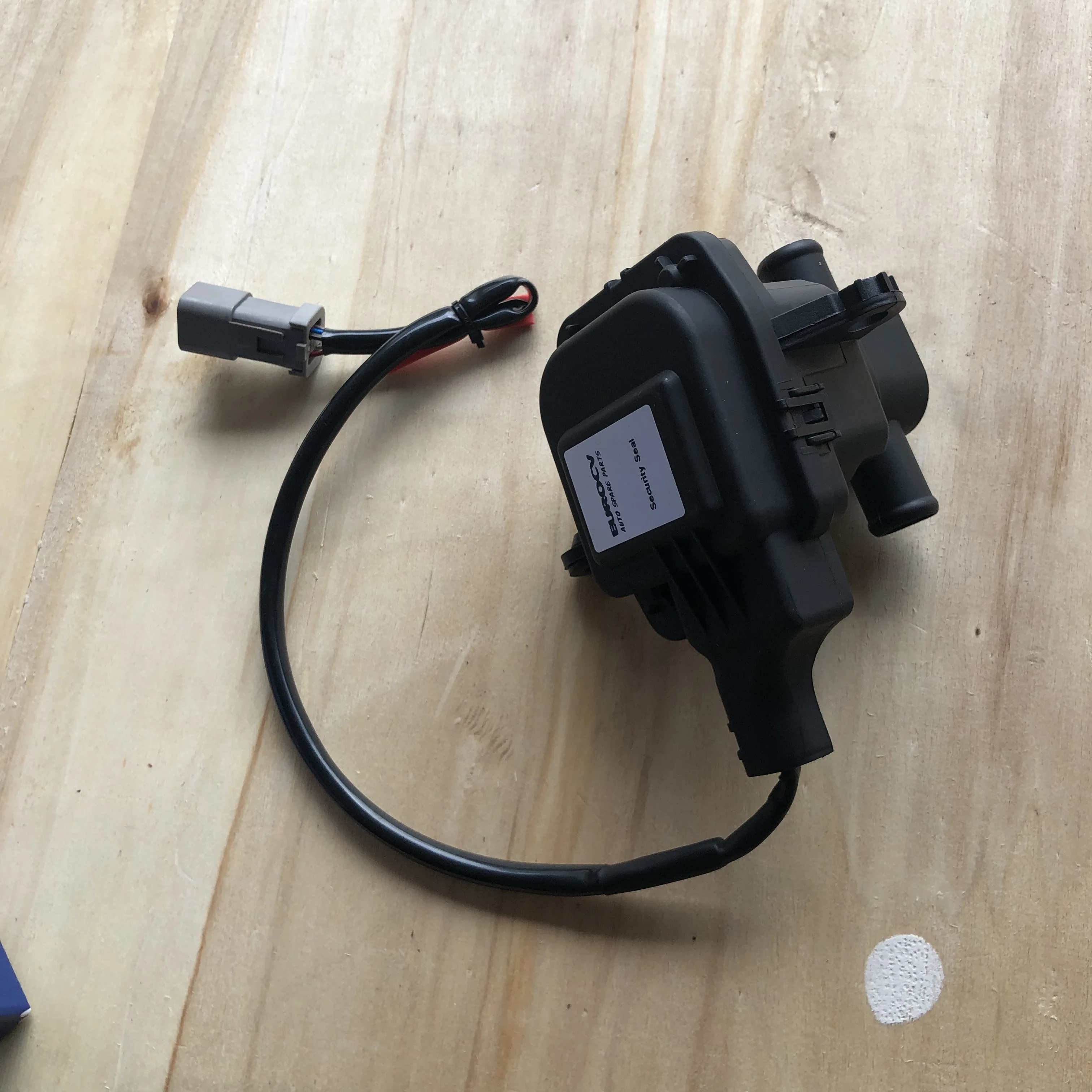 Spare Parts for Scania Trucks SCE 1793197 2160199 Coolant Control Valve
