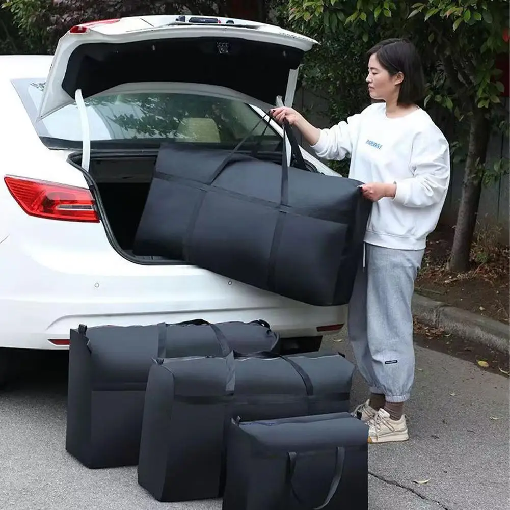 High-Capacity Insulated and Refrigerated Portable Lunch Bag with Zipper Closure