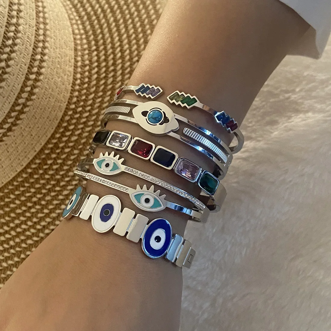 316L Stainless Steel Silver Zircon Eye Bangle Bracelet for Women High Quality Non fading Wrist Jewelry Party Gift Wholesale