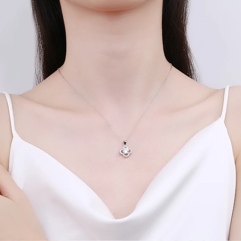 1 Carat Four Leaf Clover Moissanite 925 Sterling Silver Zircon Necklace Pendant Luxury Jewelry Women's Neck Chain Wholesale Gift